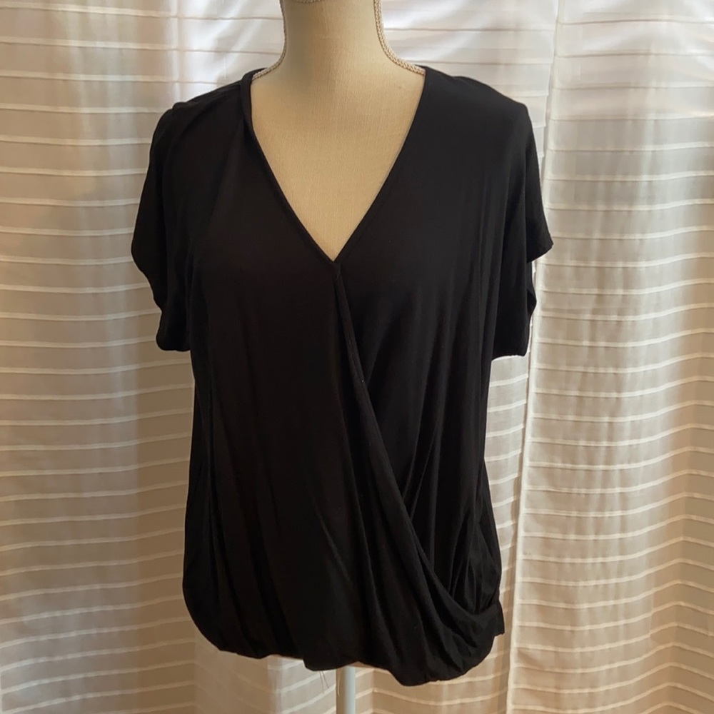Rachel Zoe black knit faux wrap top. SZ Large